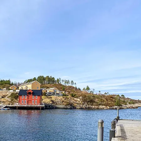 2 Bedroom Beautiful In * AVEROY